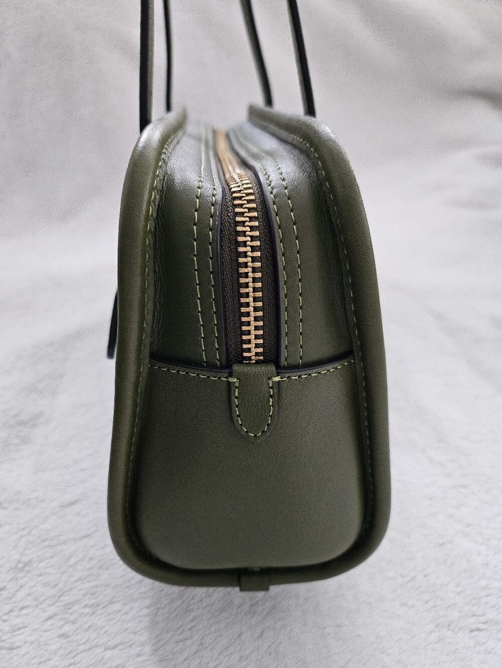 NWT COACH Swing Zip in Olive - Picture 8 of 11
